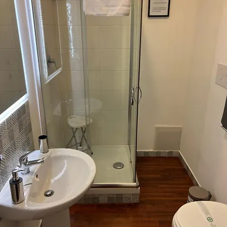 Le Di Alba بيت ضيافة